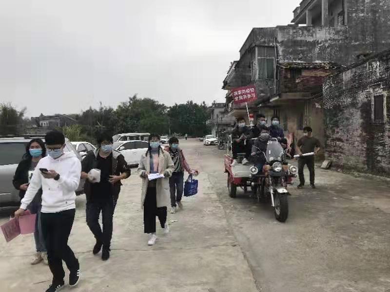 引领干群同心防疫.jpg