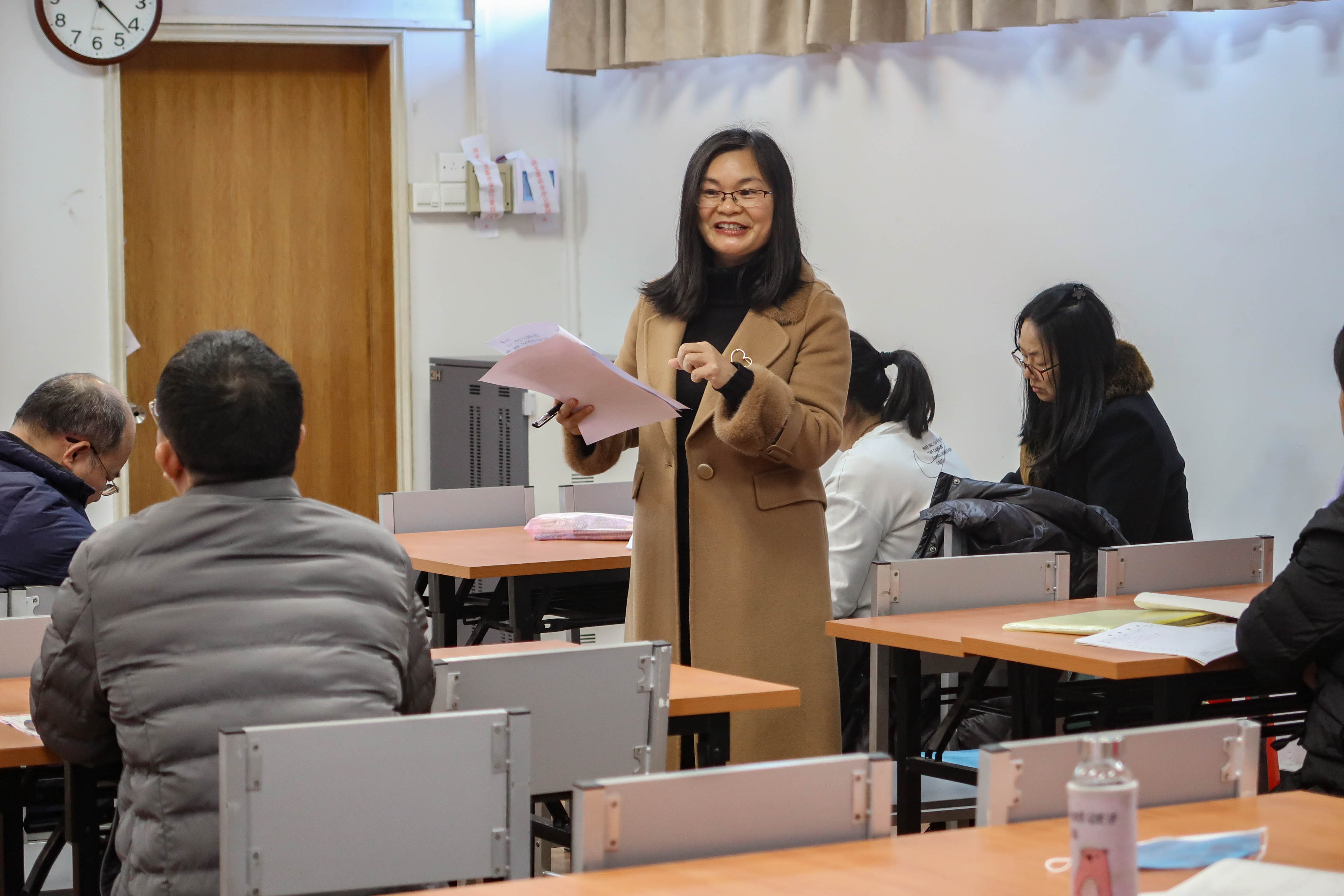 11.新会区高中化学名师工作室主持人谭琼念作指导点评.jpg