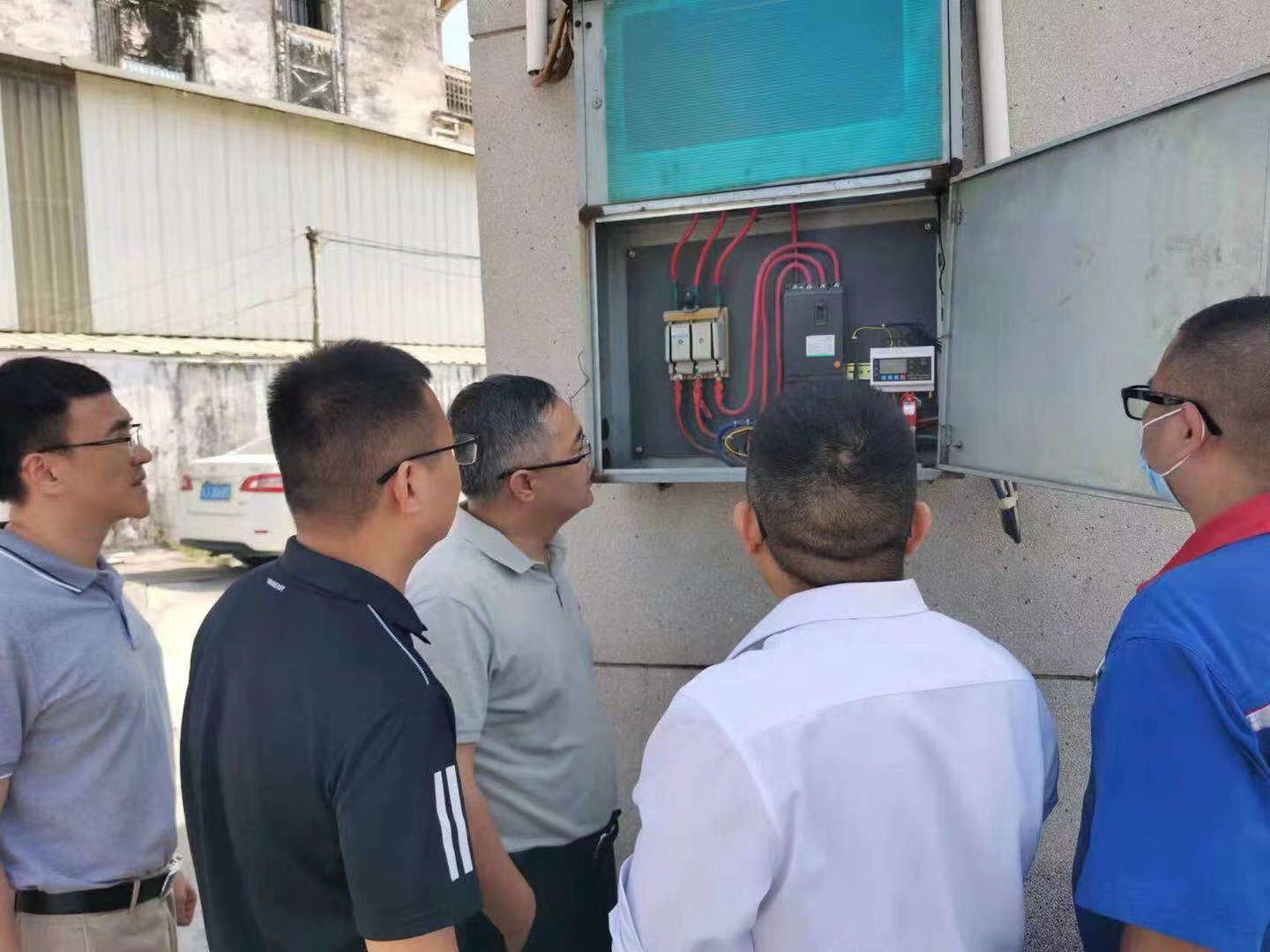 扎实开展危险化学品检查.jpg