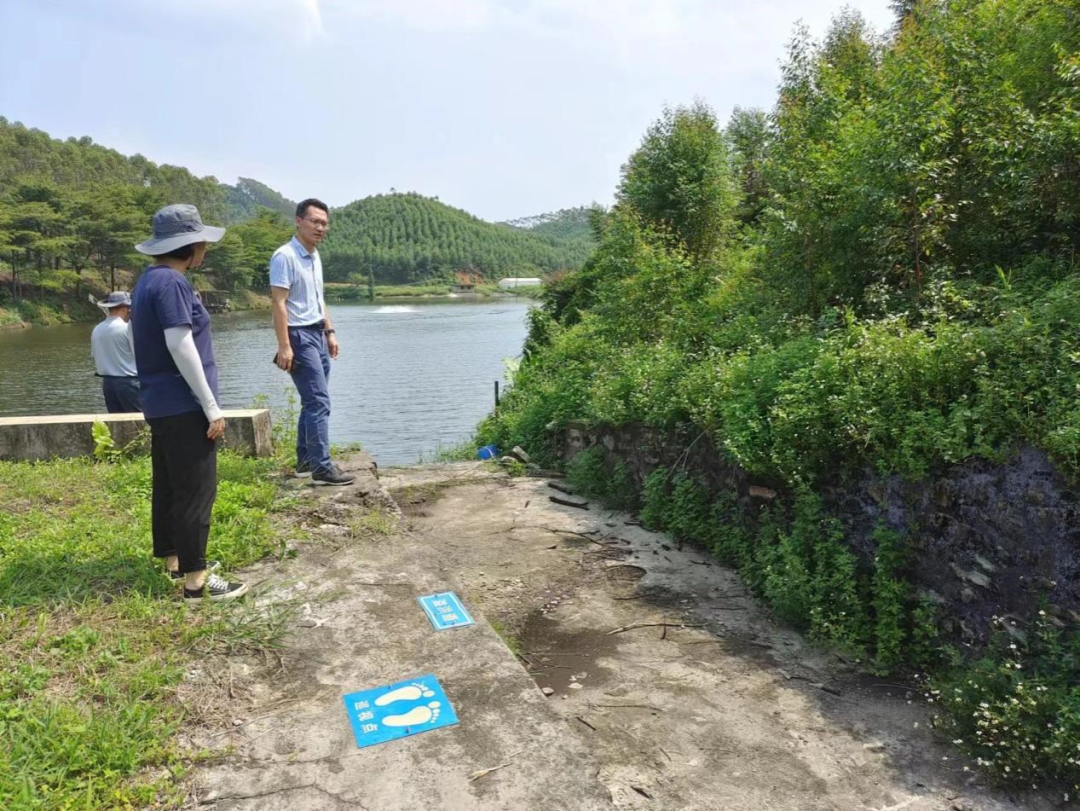 4深入排查辖区水库、山塘，提前排洪腾出足够库容.png