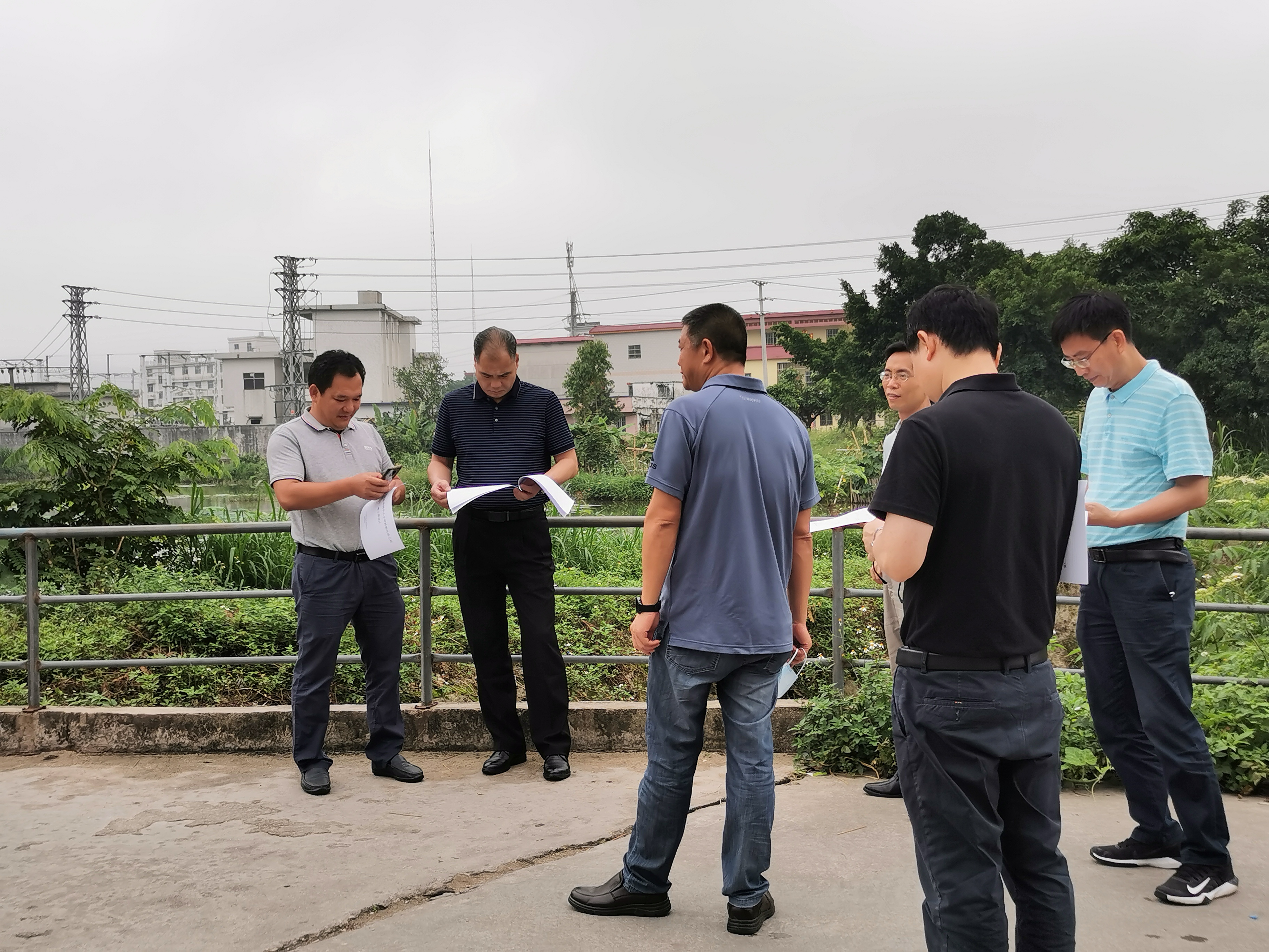 开平市人大常委会督查项目进度.jpg