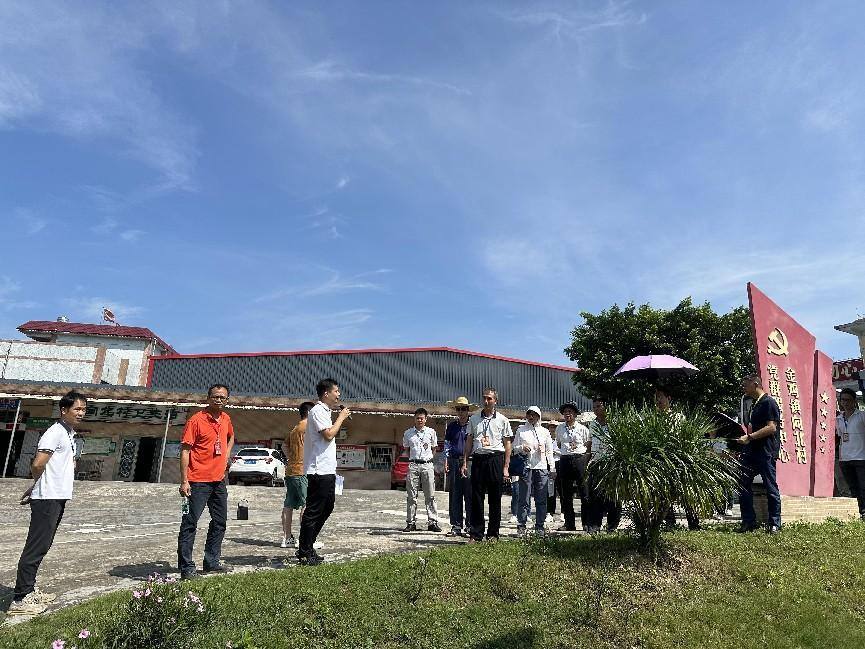 视察向北村委会交通测速警示点照片.png