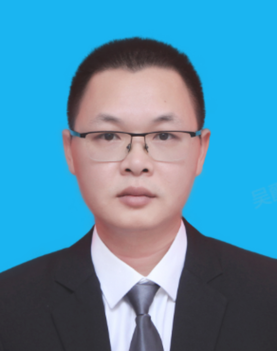 黄健辉.jpg